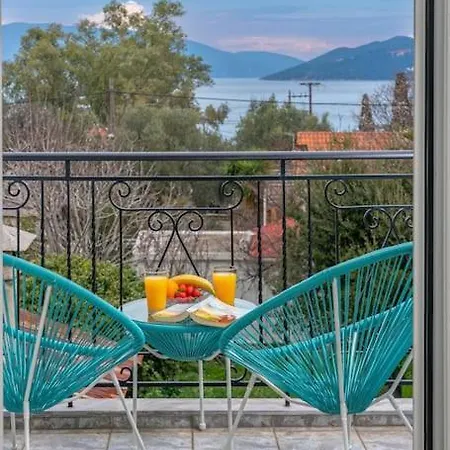 Eleni's House Apartament Karavomylos