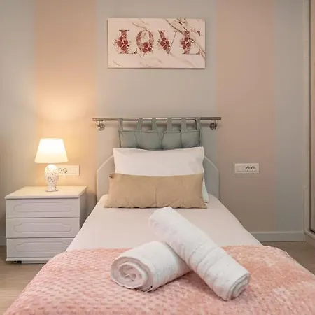 Eleni's House Apartament Karavomylos