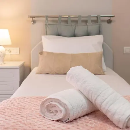 Eleni's House Apartament *