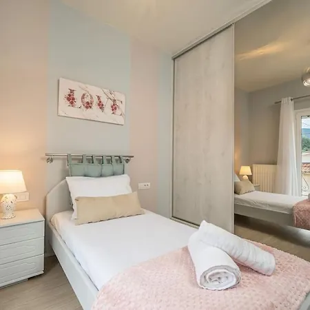 Eleni's House Appartement